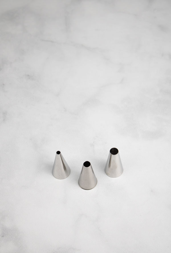 three different size piping tips