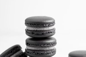 Black Macarons