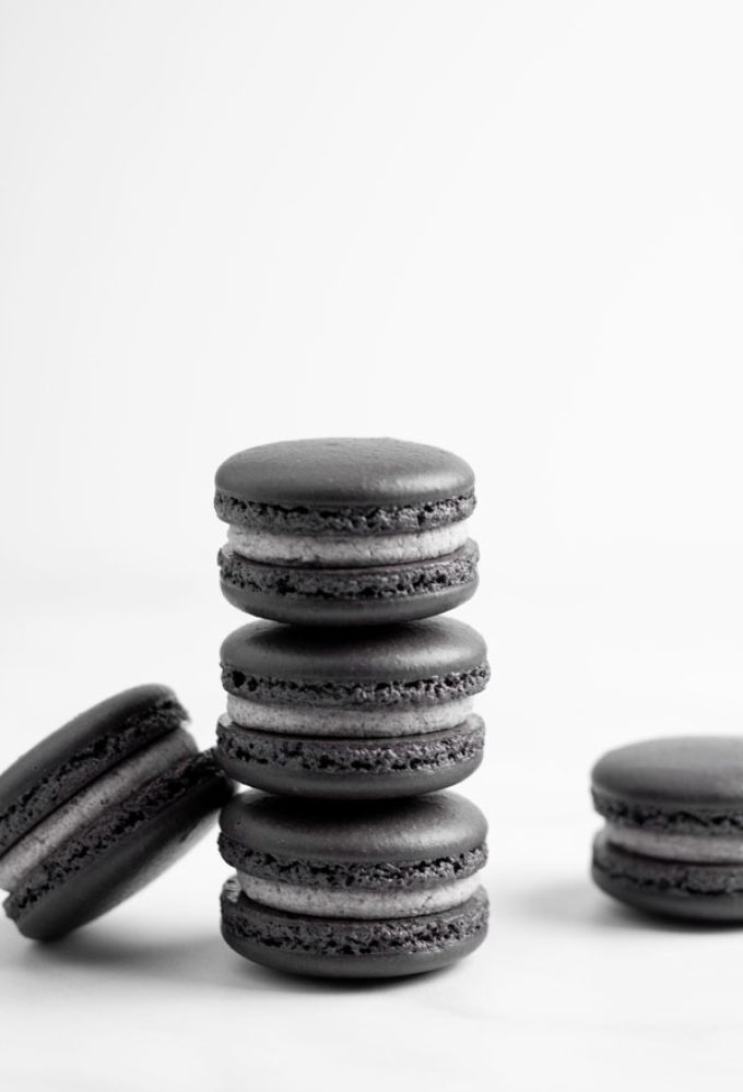 Black Macarons