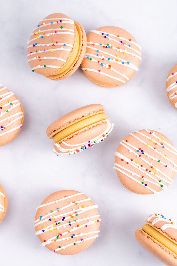 dulce de leche macarons with sprinkles