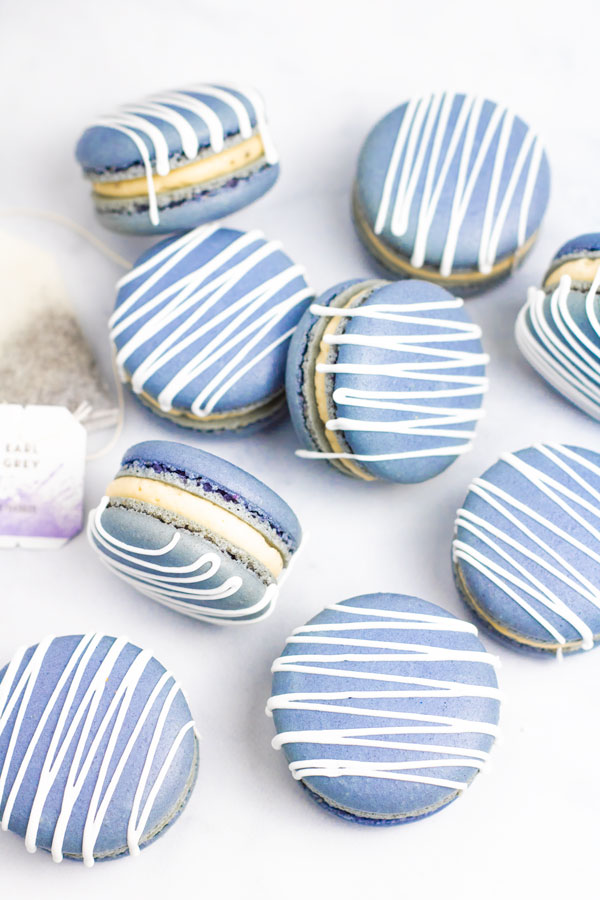 blue earl grey macarons